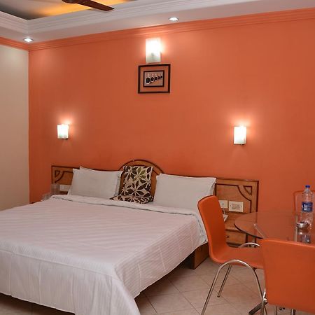 ארודה Hotel Balaji Residency מראה חיצוני תמונה