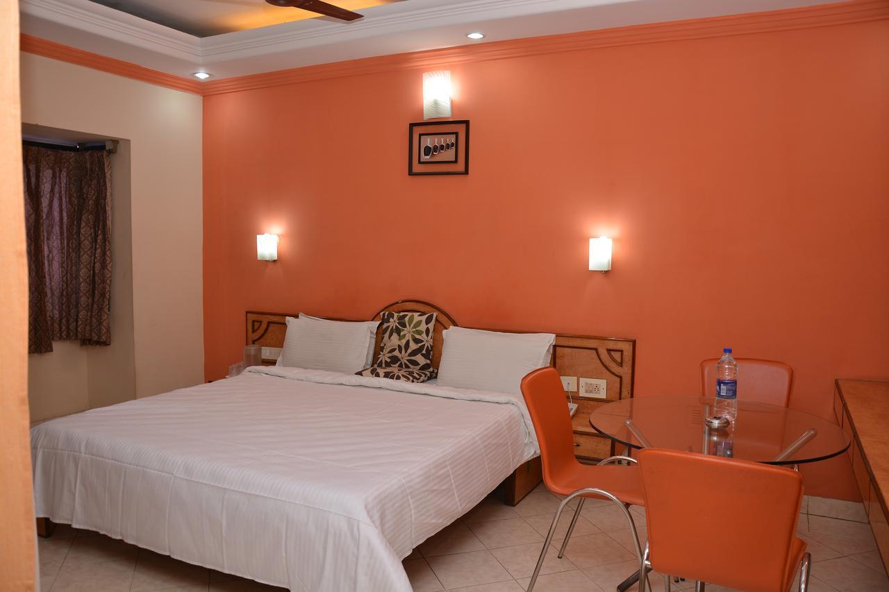 ארודה Hotel Balaji Residency מראה חיצוני תמונה